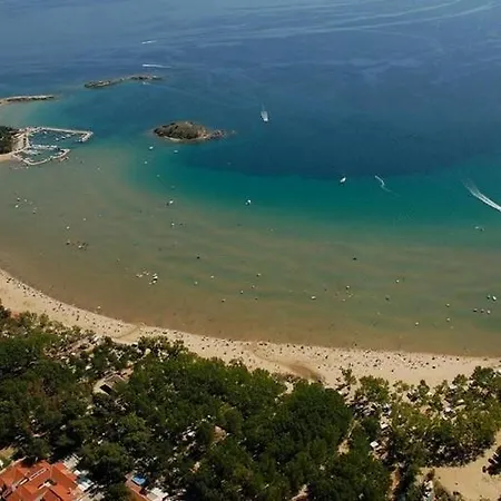 In With Balcony, Wifi 4620-96 Гостевой дом *